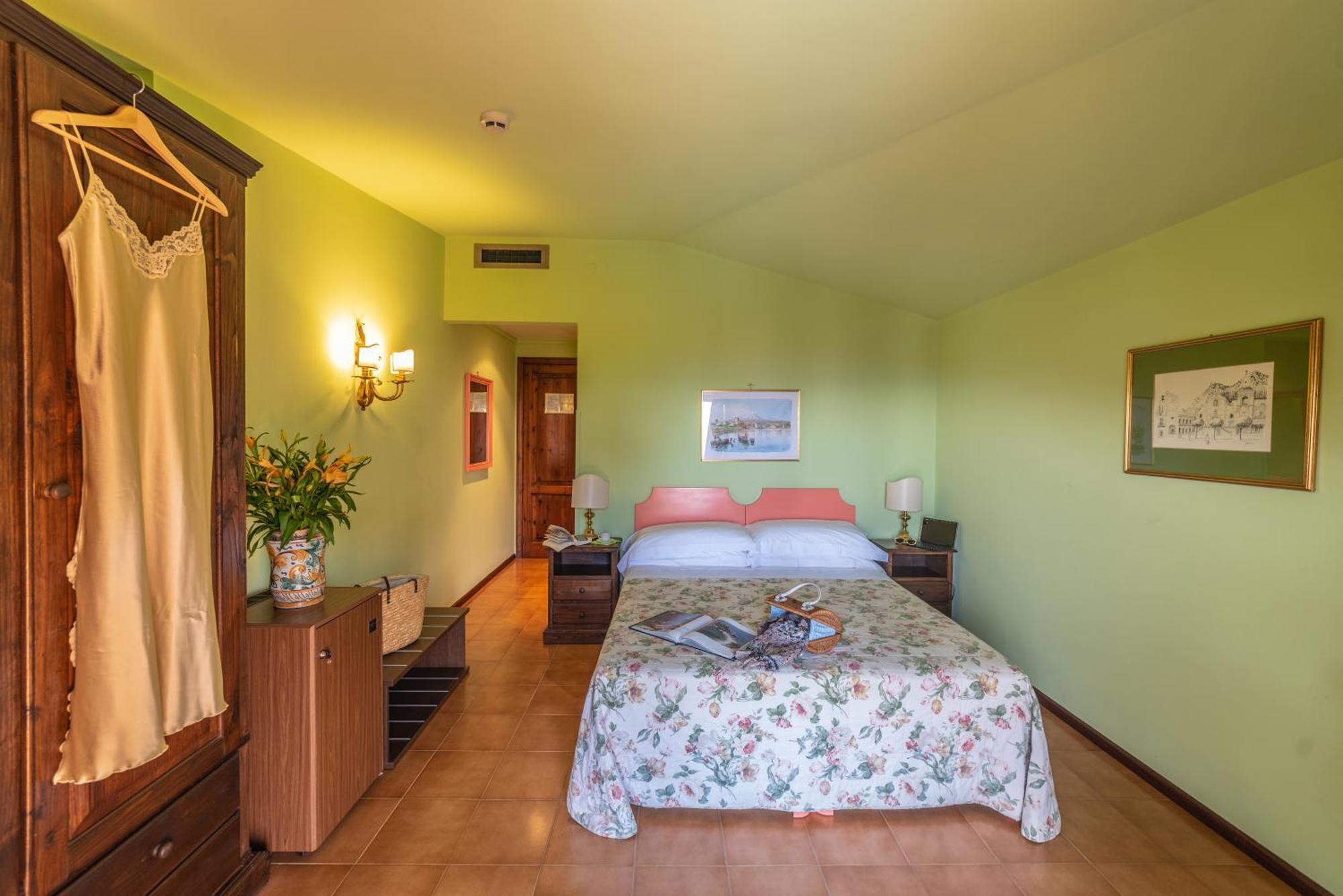 Superior Double or Twin Room Sea View