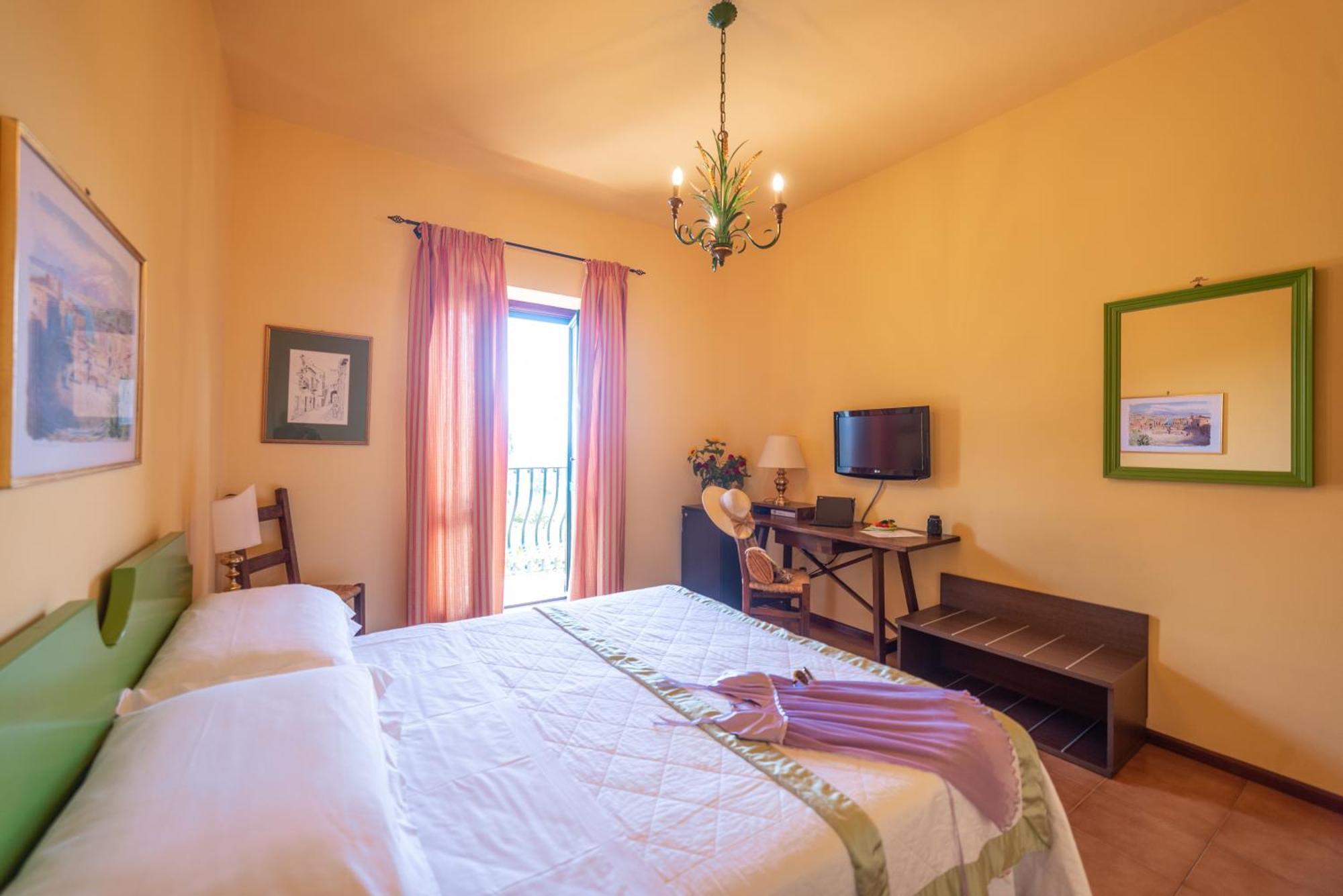 Superior Double or Twin Room Sea View